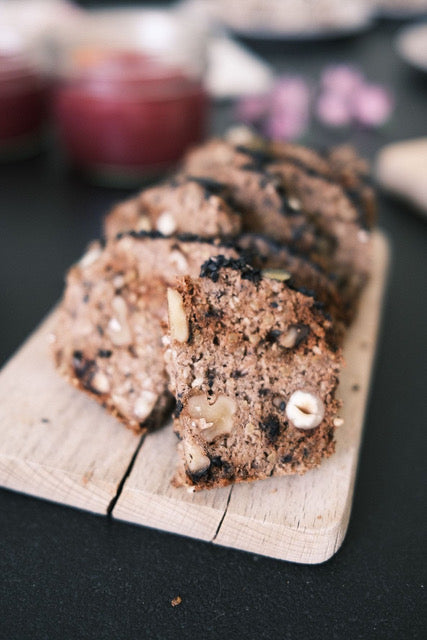 recette de cake au noix, noisettes, et raisins secs